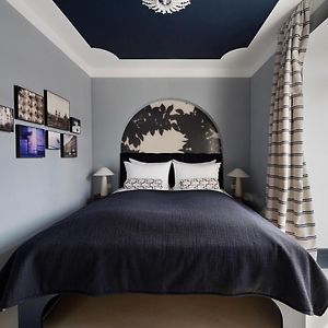 Chambre Moyenne Lit King-Size