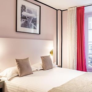 Chambre Moyenne Lit King-Size