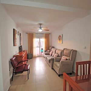 Appartement à 3 Chambres à Coucher