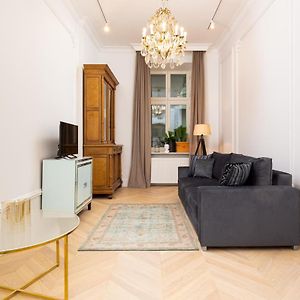 Lux Studio Kamienica Noakowskiego 16 By Noclegi Renters