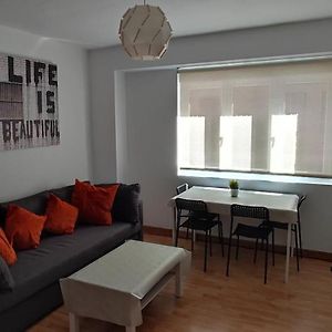 Appartement à 3 Chambres à Coucher