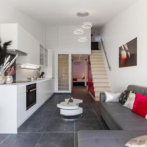 Appartement à 2 Chambres à Coucher