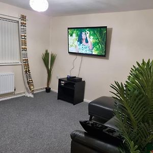 Nice Residential Within Easy Reach To Town