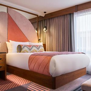 Chambre Standarde Lit Queen-Size