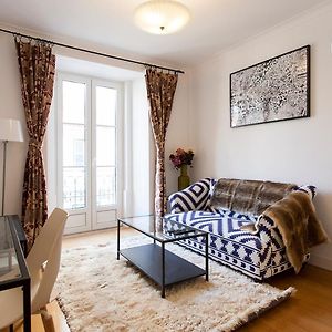 Appartement à 2 Chambres à Coucher