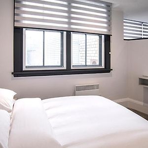 Appartement à 2 Chambres à Coucher