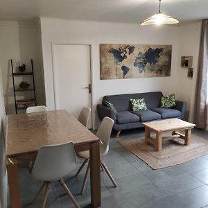 Appartement à 2 Chambres à Coucher