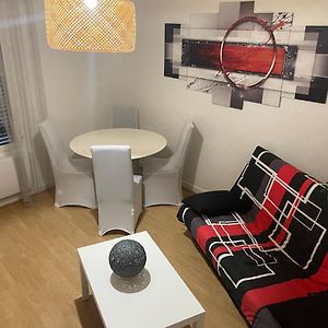 Appartement à 2 Chambres à Coucher