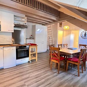 Appartement à 2 Chambres à Coucher