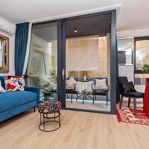 Perfect Downtown Apartment A217