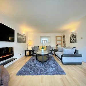 Appartement à 3 Chambres à Coucher