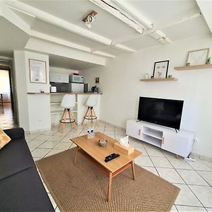 Appartement à 2 Chambres à Coucher