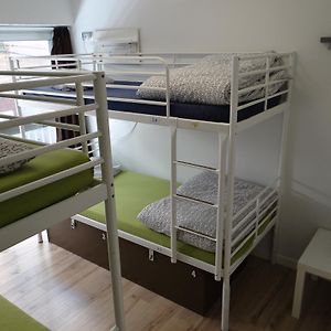 Chambre Juste Pour Femmes Dortoir