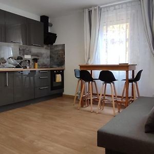 Appartement à 2 Chambres à Coucher