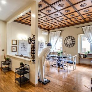Appartement à 3 Chambres à Coucher