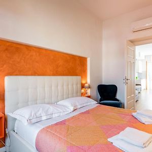 Guesthost - Santa Maria Novella Cozy Flat