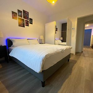 Jaybnb - Ps5 55 Zoll 4K Tv Gaming Apartment