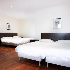 Chambre Standarde Quadruple