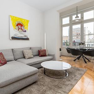 Appartement à 2 Chambres à Coucher