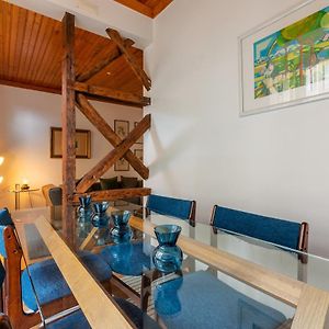 Appartement à 3 Chambres à Coucher