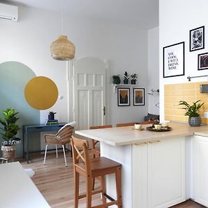 Bpr Pastellion Art Home In Buda