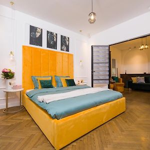 Bucharest Central Apartment Inter