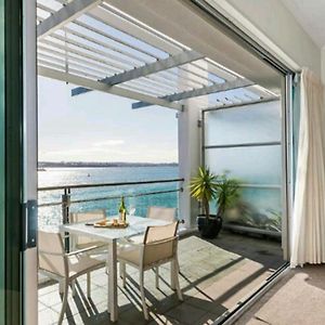 Life On Water- Princes Wharf Apartment With Fabulous Views
