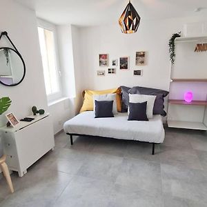 MaxBnb - Studio Cozy - WiFi Fibre - 10 min à pied Gare -3-