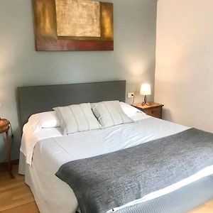 Venice And Venice Apartments - Private Rooms In Shared Apartment