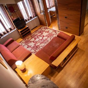 Appartement à 2 Chambres à Coucher
