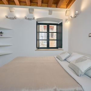 B17 Apartments