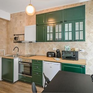 Floral Studio Retreat In Sofia City Center By Flat Mаnager
