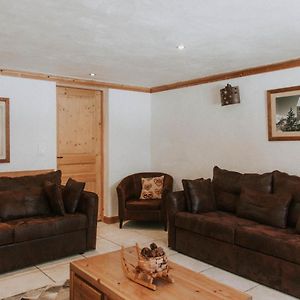 Appartement à 3 Chambres à Coucher