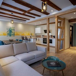 Appartement à 2 Chambres à Coucher
