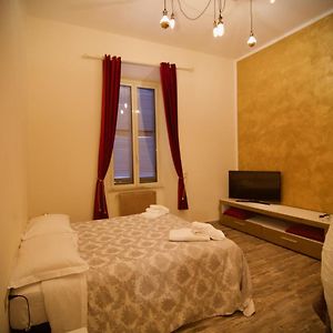 Home Art Colosseo