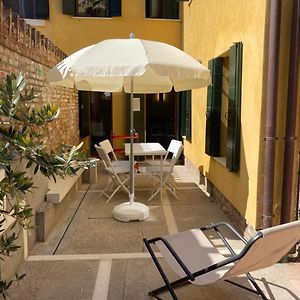 Appartamento Tre Archi Con Corte Privata