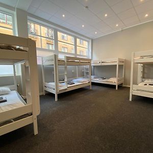 Dormitory Room Mixed