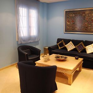 Suite à 2 Chambres à Coucher