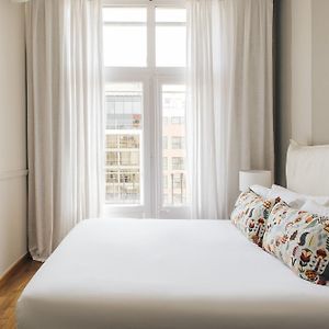 Appartement de Luxe à 3 Chambres à Coucher