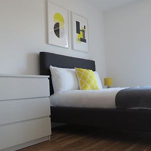 Appartement à 2 Chambres à Coucher