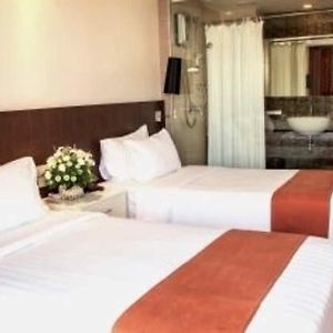 Chambre Supérieure Double aux Étages Inférieurs