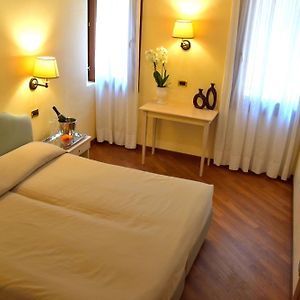 Chambre Standarde Lit King-Size