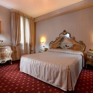 Chambre Standarde Lit King-Size