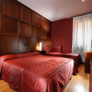 Chambre Standarde Triple