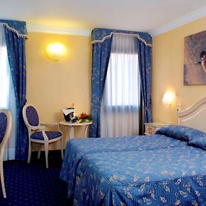 Chambre Standarde Triple