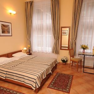 Chambre Standarde Triple