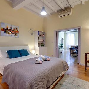Oriuolo Apartment By Mamo Florence