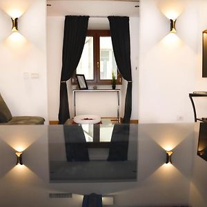 Appartement à 3 Chambres à Coucher