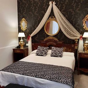 Chambre Lit Queen-Size