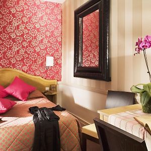 Chambre Standarde Lit Queen-Size
